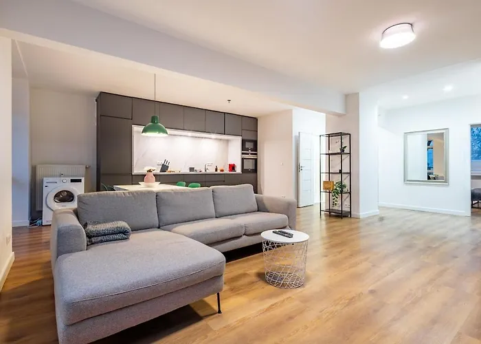 Adm Elegant Gem - Free Garage Parking, Pool Table Appartement Bratislava