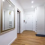 Adm Elegant Gem - Free Garage Parking, Pool Table Bratislava