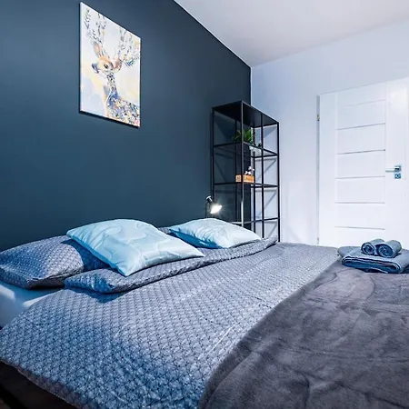 Apartment Adm Elegant Gem - Free Garage Parking, Pool Table *