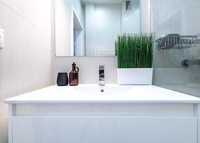 Adm Elegant Gem - Free Garage Parking, Pool Table Bratislava